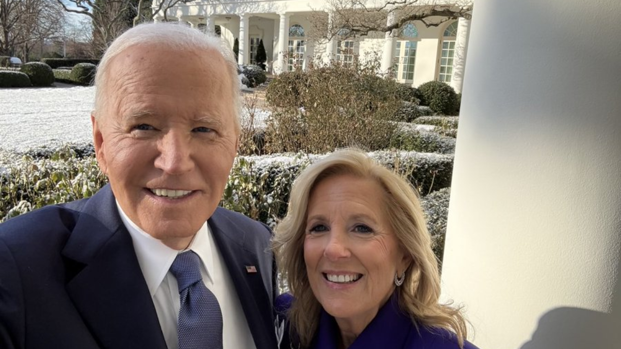 Joe Biden bids farewell with a selfie before Trump’s swearing-in