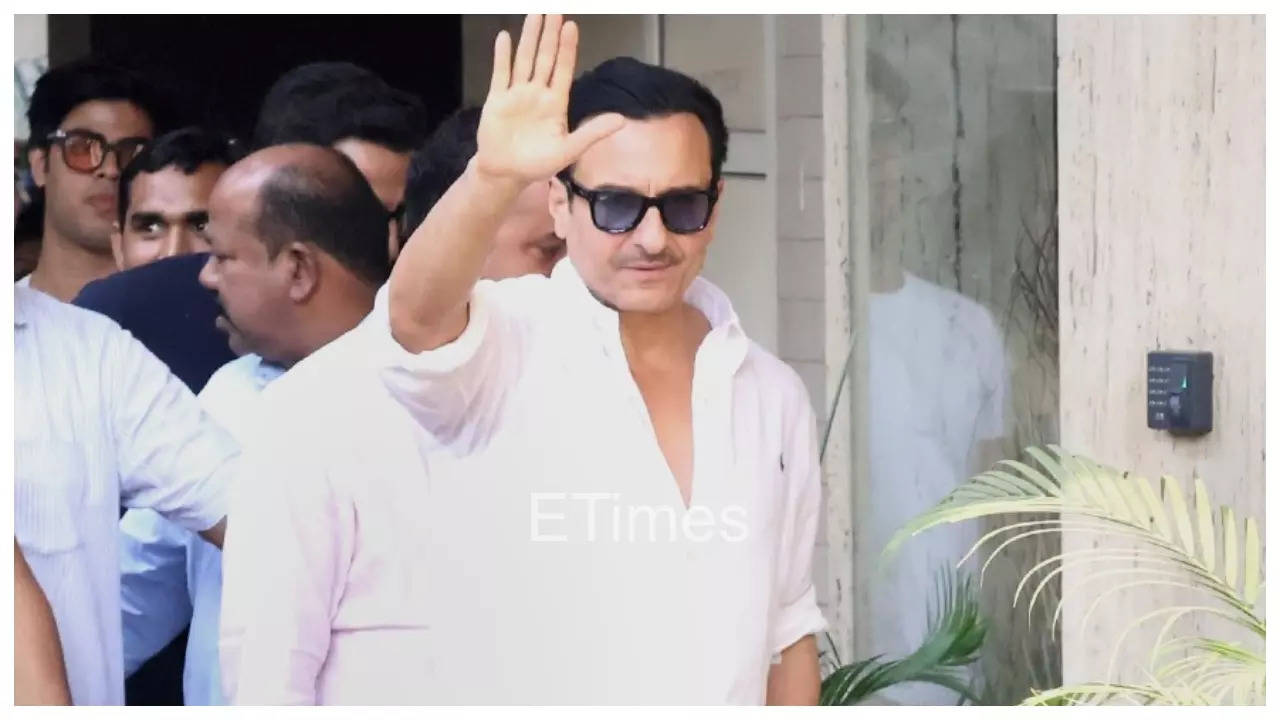 Fans REACT as Saif gets discharged from hospital