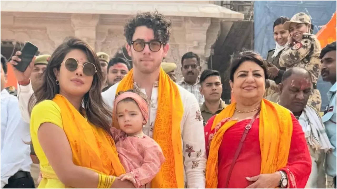 Throwback to Priyanka, Nick and Malti’s Ram Mandir visit