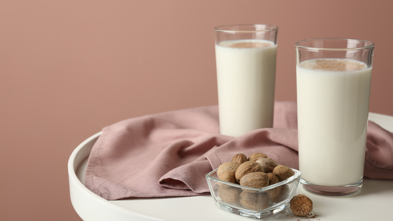 5 benefits of drinking Jaiphal powder with milk