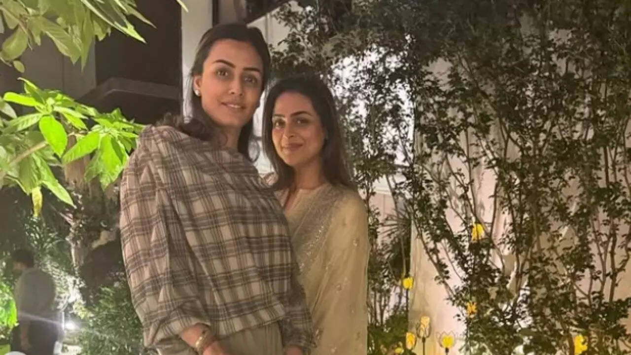 Namrata shares lovely pics with sister Shilpa Shirodkar