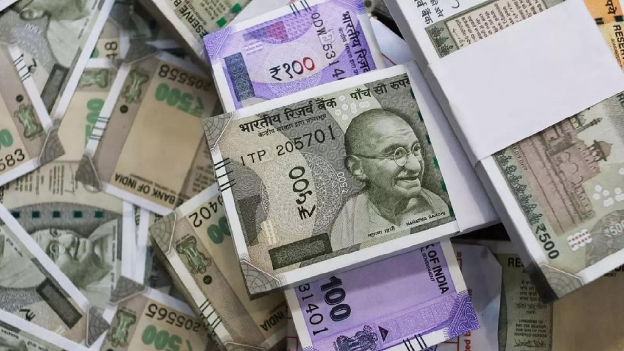 Falling Rs, rising US bond yields fuel FPI exodus, Rs 64k crore taken out in Jan