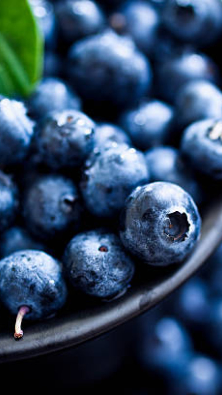 ​9 blueberry alternatives to try without compromising on nutrients​