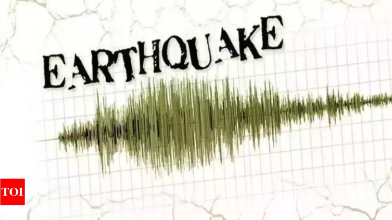 Earthquake rattles houses in Maine and is felt hundreds of miles away