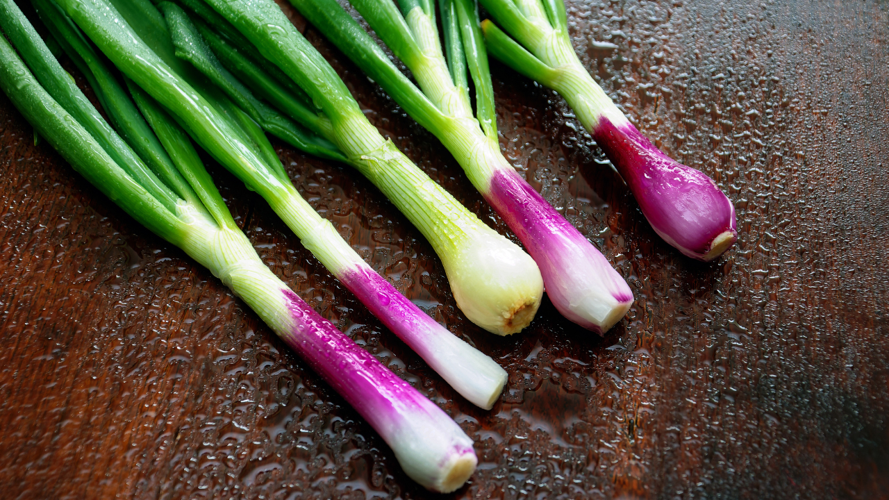 Spring onion benefits: 6 reasons to eat this flavourful leafy vegetable