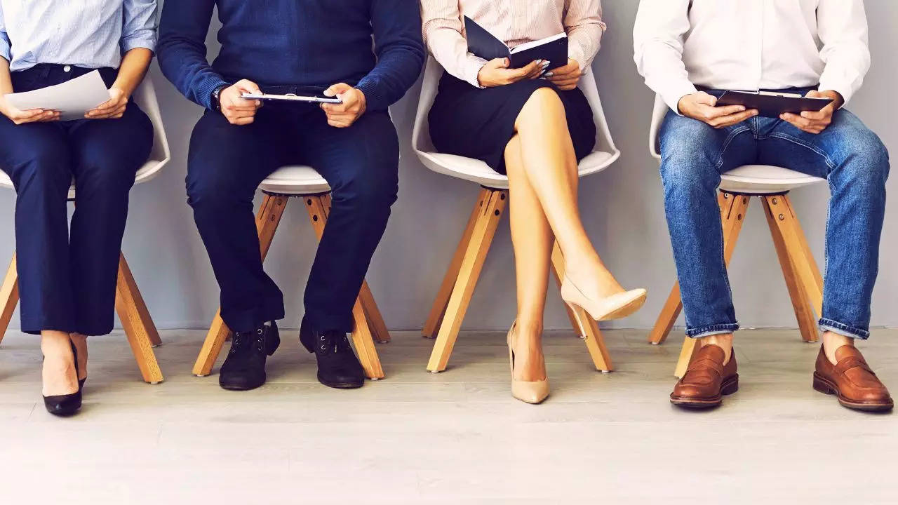 You can read a person's mind through their sitting posture