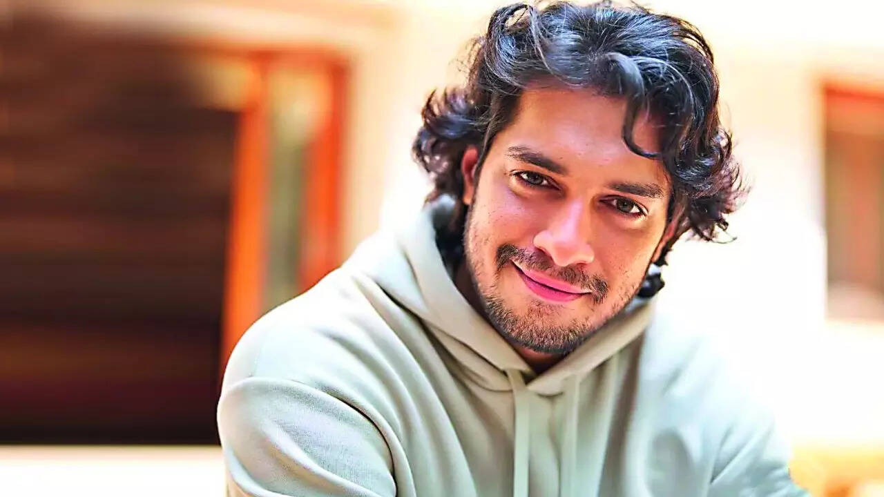 Junaid Khan opens up on his idea of love - EXCLUSIVE