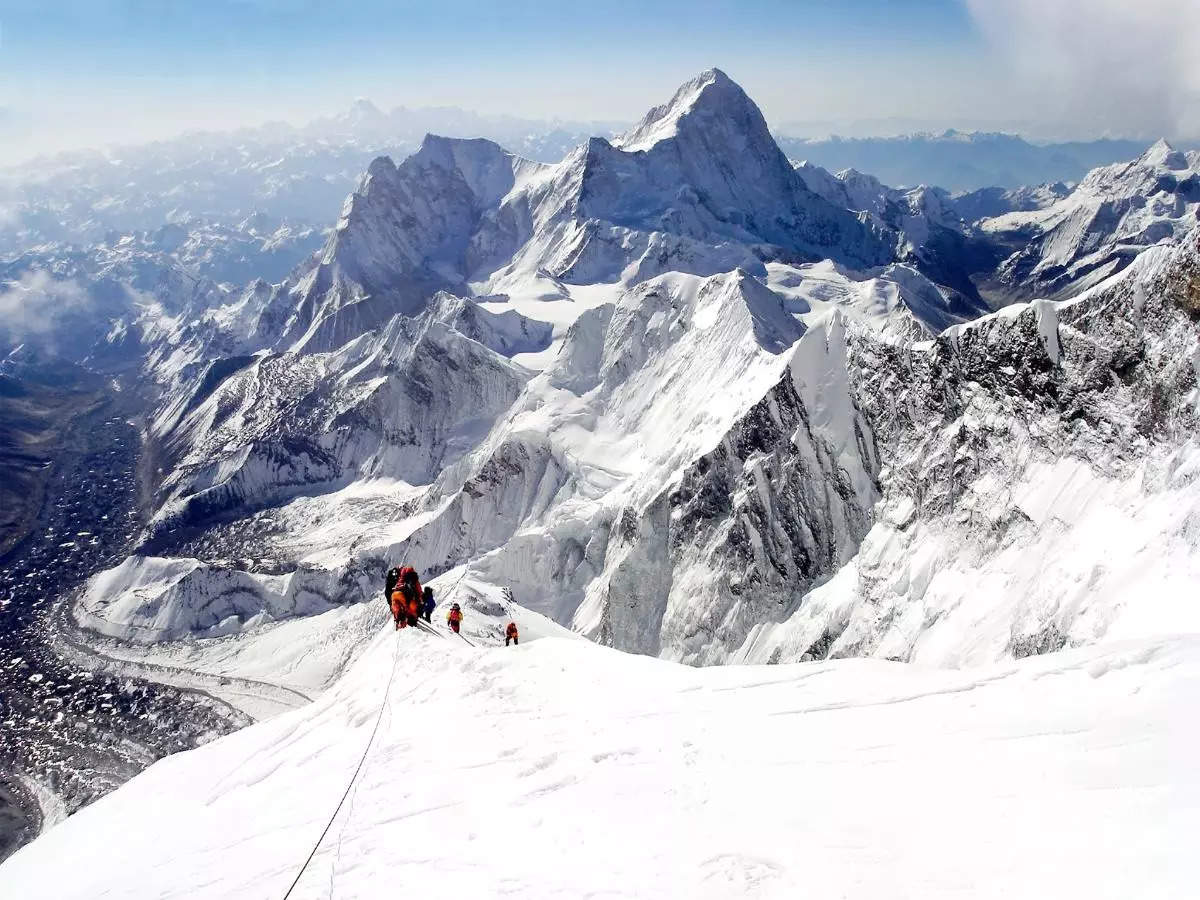 Nepal resumes rescue helicopter flights to Mount Everest amid local protests