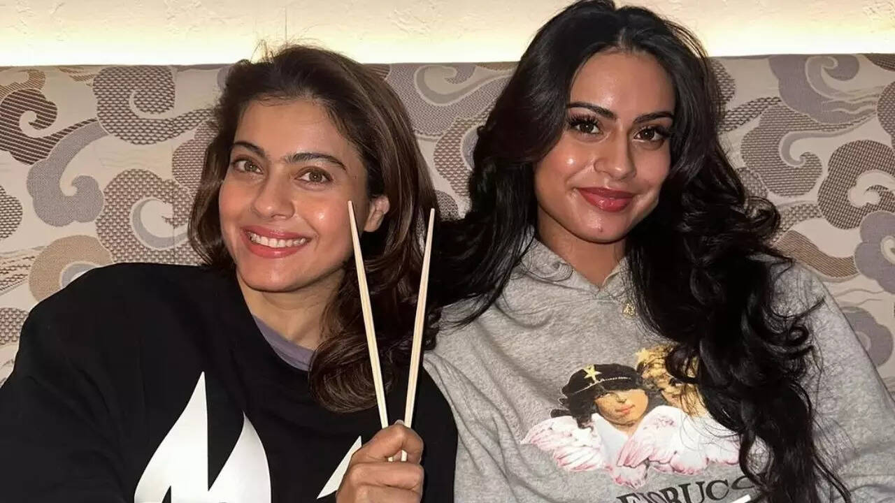 Netizens think Kajol's new pic with daughter Nysa is AI