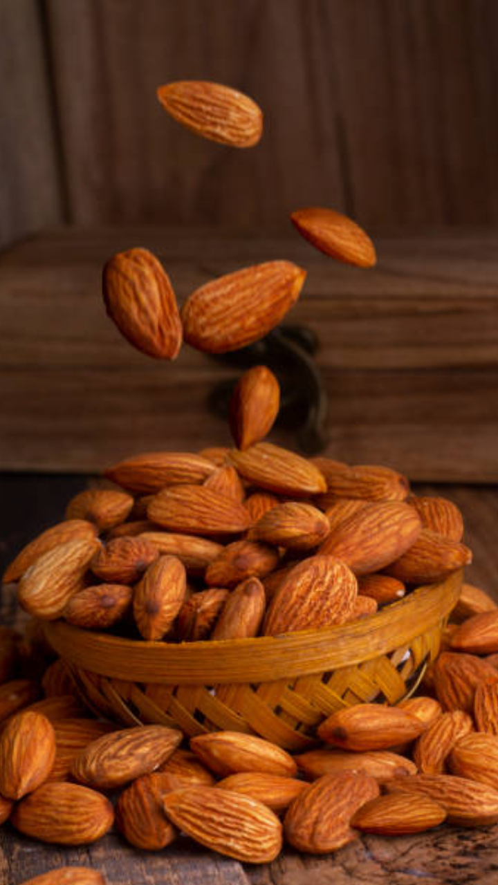 ​Why you should eat 3 soaked almonds every morning​