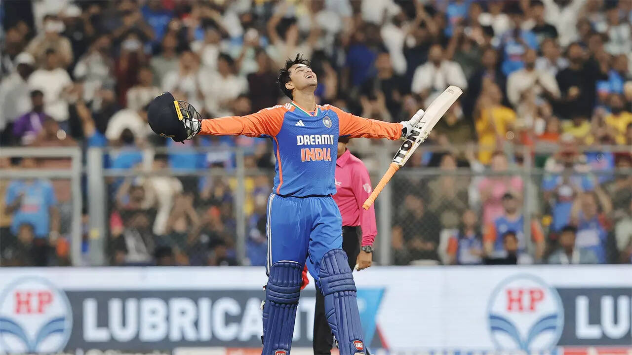 5th T20I Live: Abhishek Sharma hammers 17-ball fifty vs England