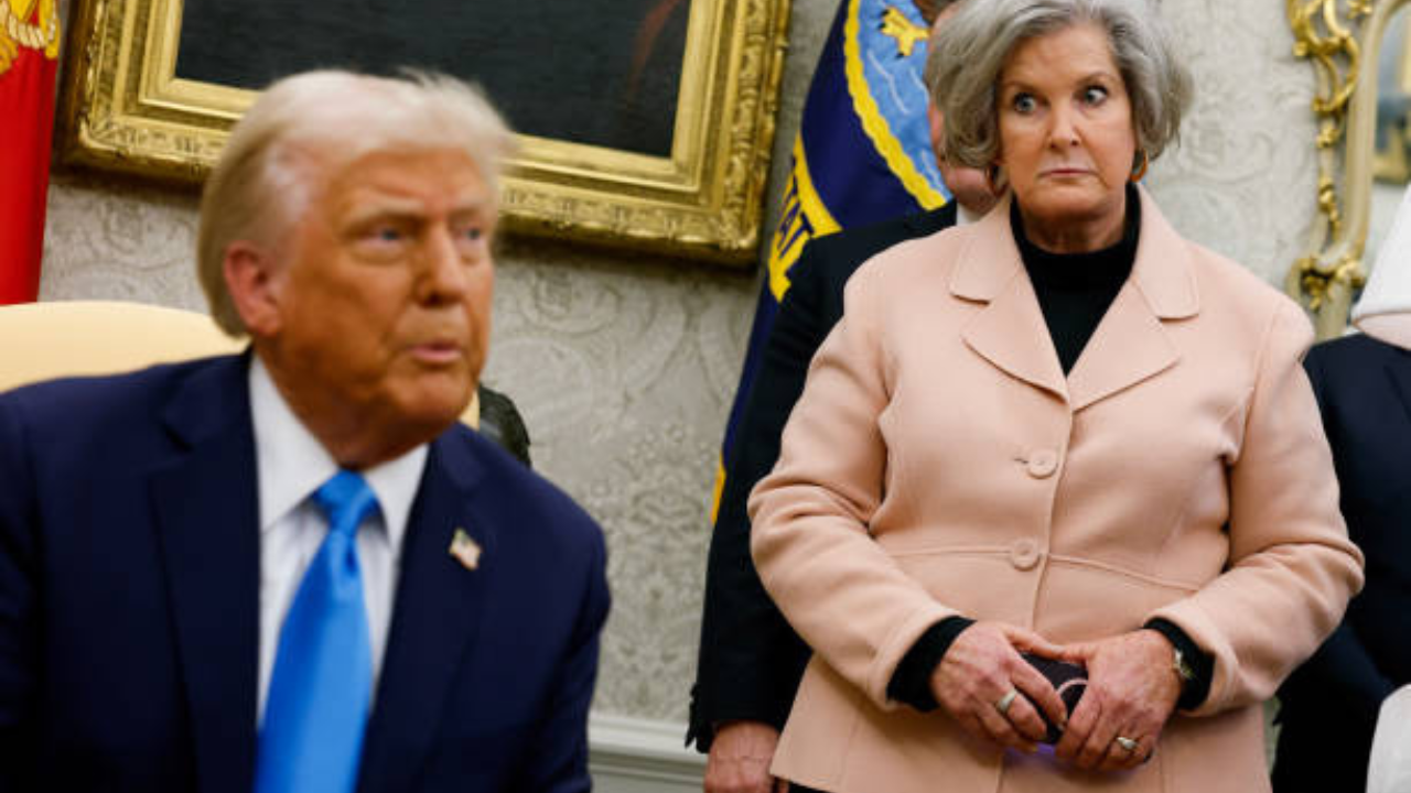 Did Susie Wiles give a 'death stare' to Donald Trump when he said US will take over Gaza? Photo goes viral