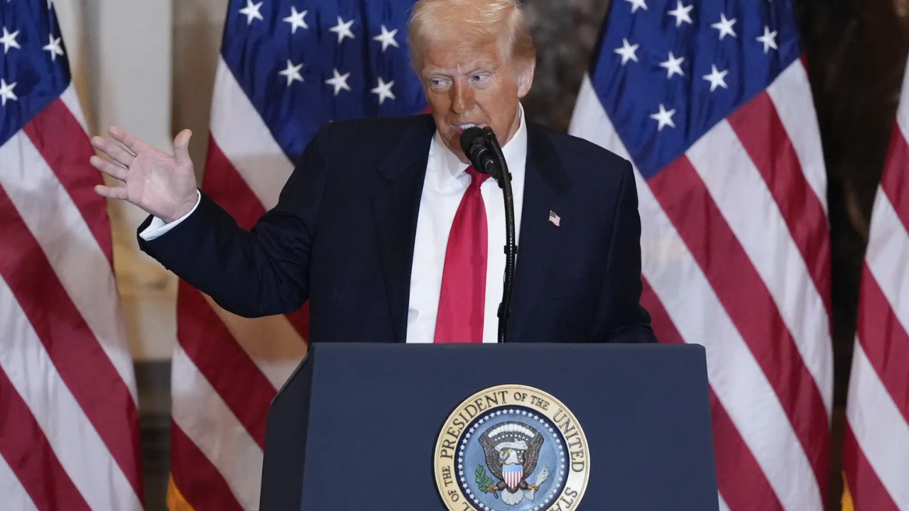 Trump urges Americans to 'bring God back into our lives' in national prayer breakfast speech