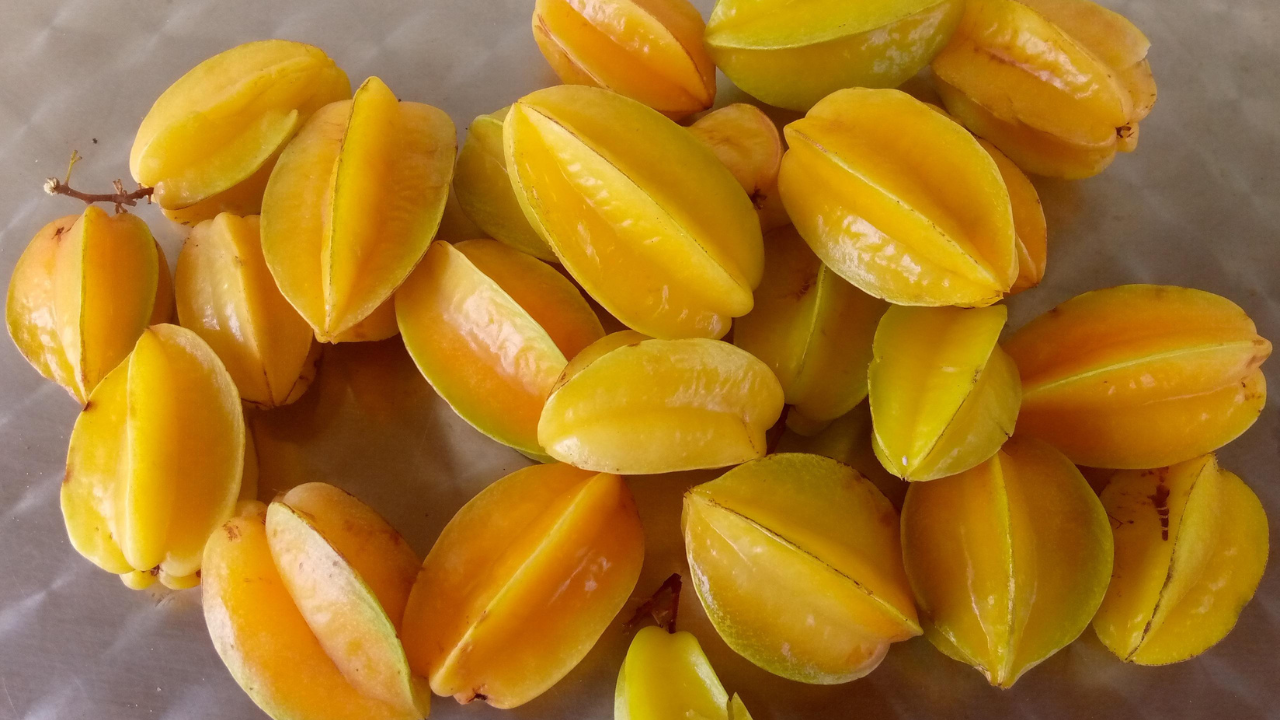 Kamrakh Benefits: 5 reasons to add star fruit in your diet this season