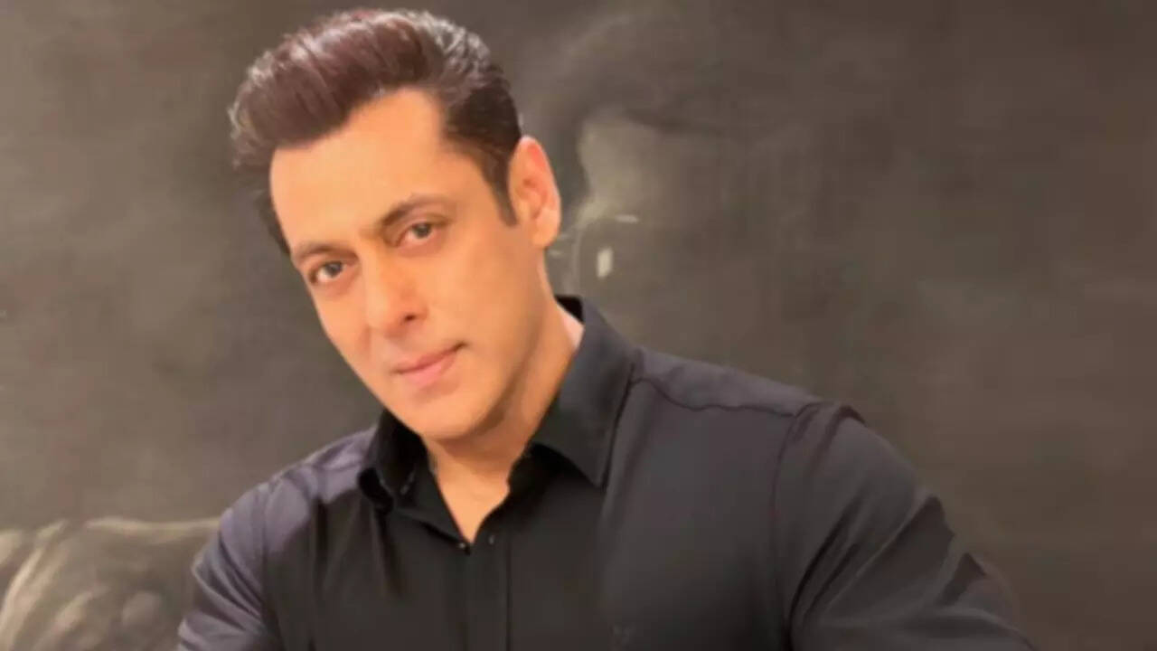 Bombay HC grants bail to two people in Salman Khan case
