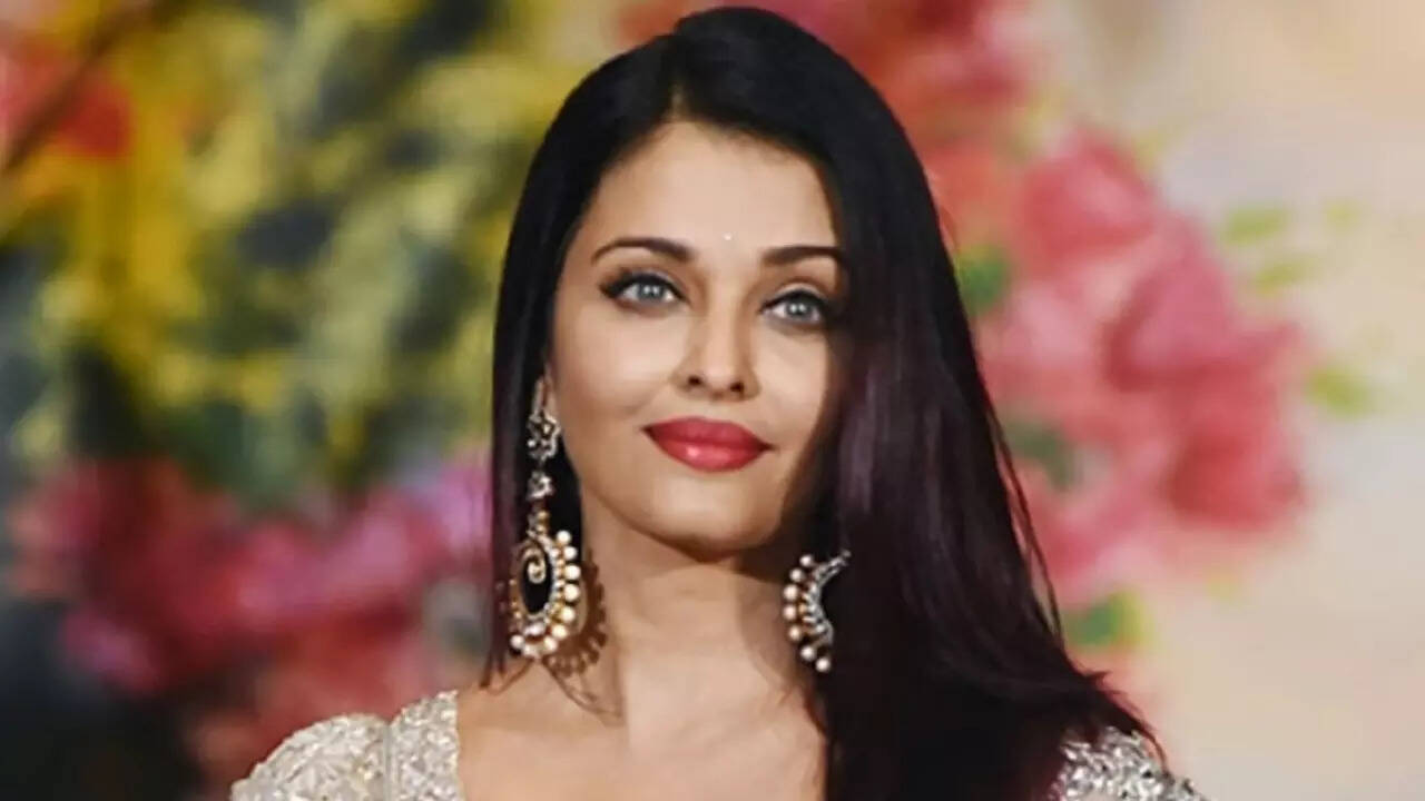 When Aishwarya paid a tribute to Rishi Kapoor