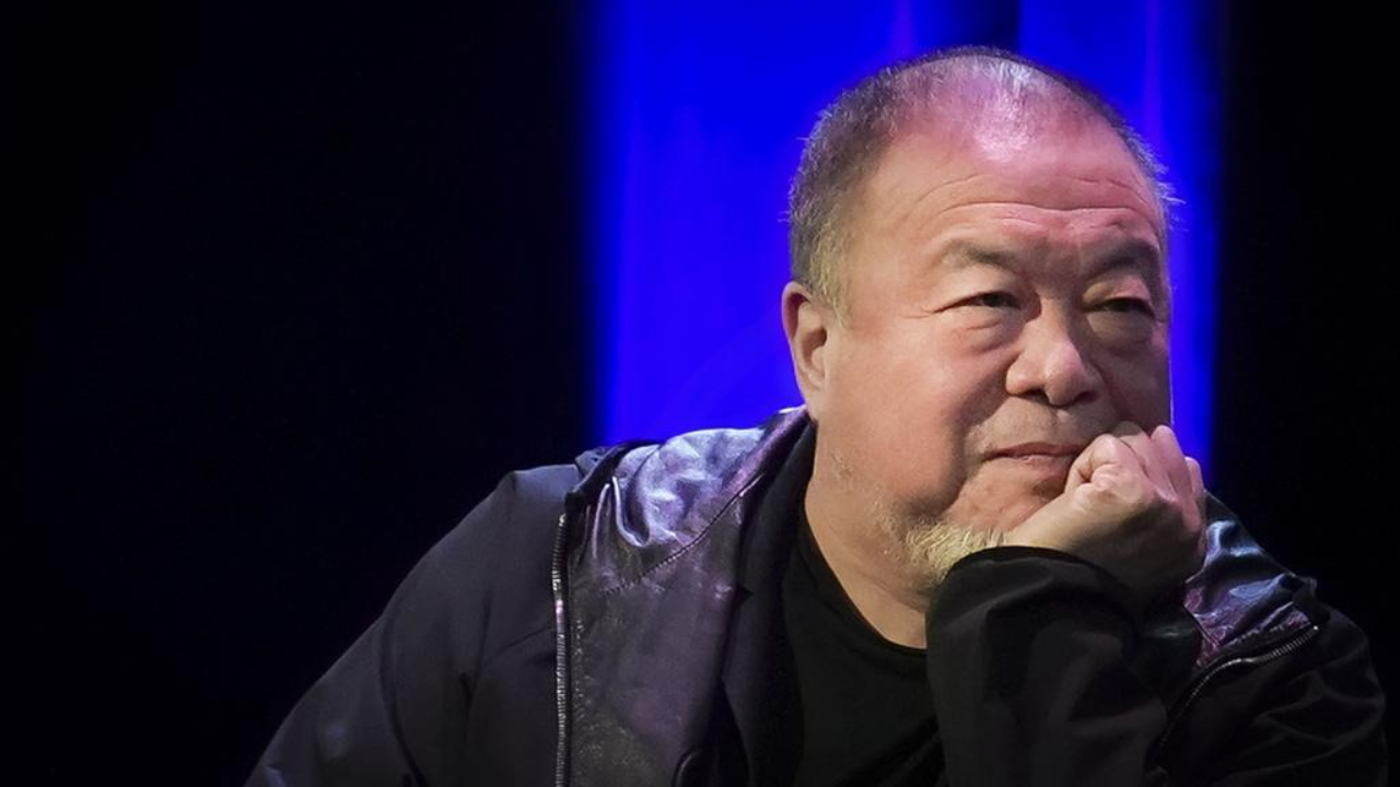 Dissident Chinese artist Ai Weiwei denied entry to Switzerland