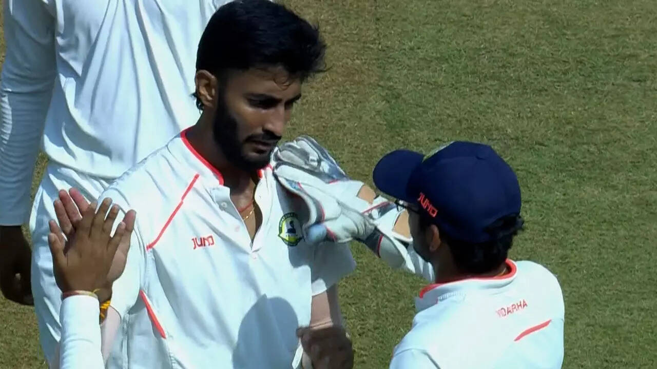 Vidarbha enter Ranji semis with dominant win over Tamil Nadu