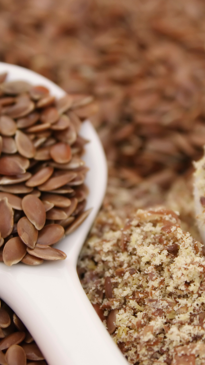 9 ways to use flaxseeds to increase hair growth and volume