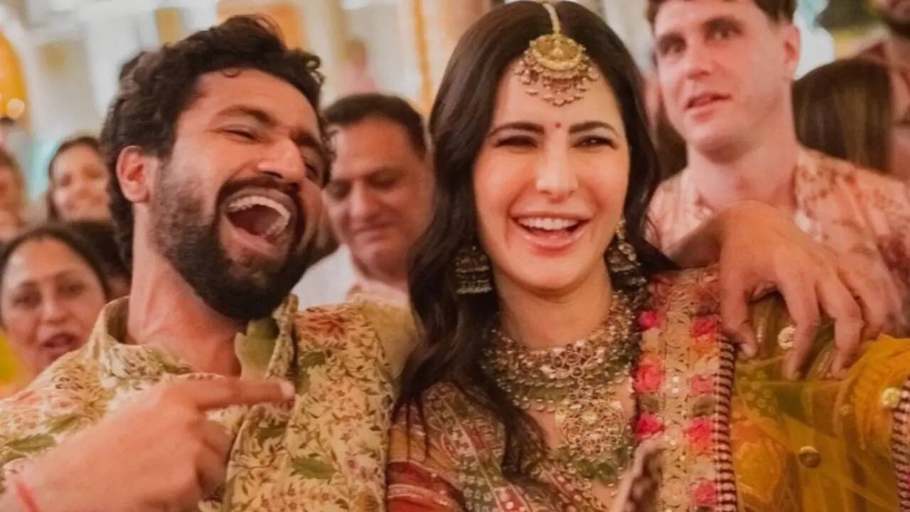 Vicky Kaushal calls Katrina 'vichitra kintu satya praani'