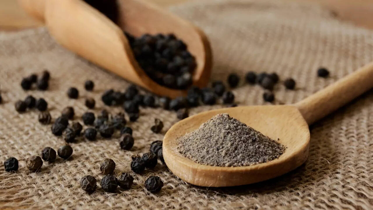 Ground Black Pepper