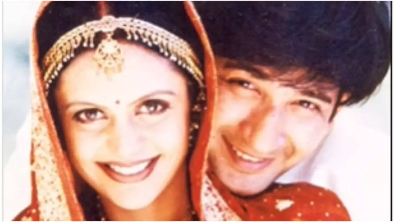 Mandira remembers Raj on their 26th wedding anniversary