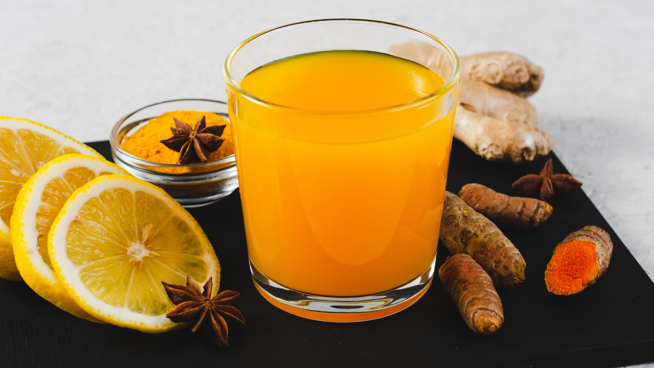 6 benefits of drinking ginger-turmeric tea in the morning