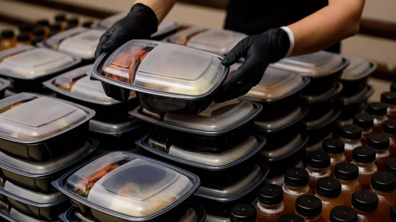 Plastic takeout container linked with increased risk of heart failure, says study