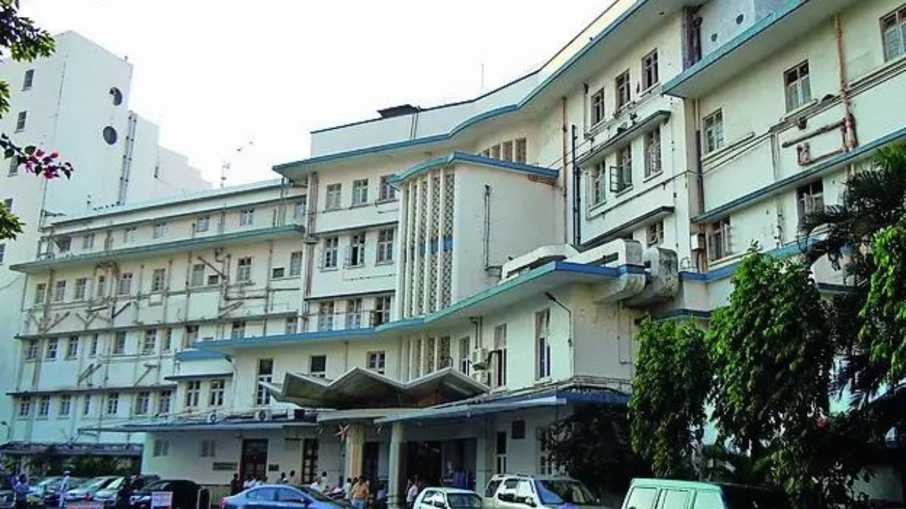 Tatas to inject Rs 500 crore in Mumbai's Breach Candy hospital to boost infrastructure