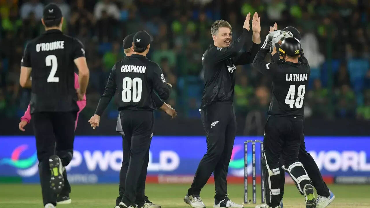 PAK vs NZ Live: Will Young slams half century vs Pakistan in Karachi