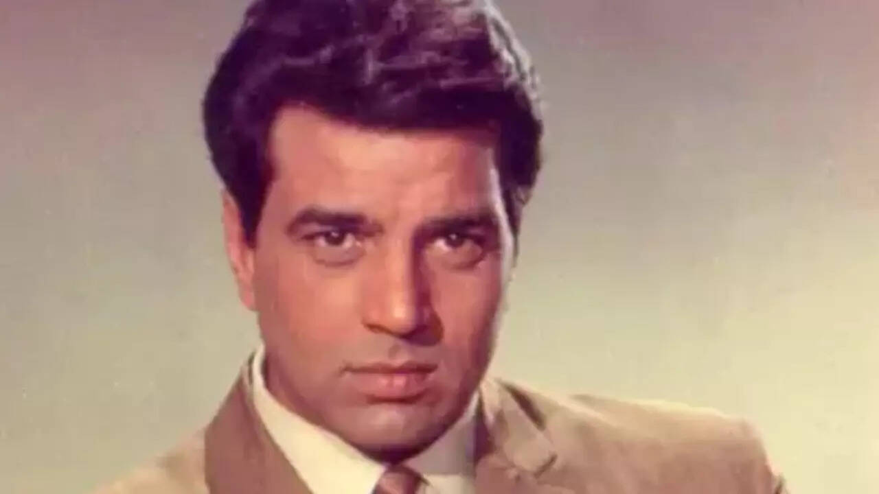 Dharmendra's reaction to being called 'biggest boozer' in Bollywood