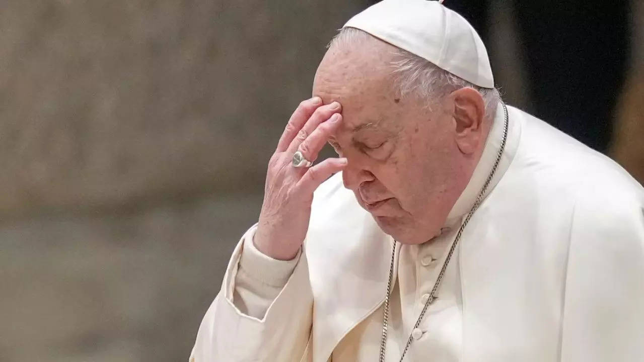 What is double pneumonia, the condition Pope Francis is suffering from?