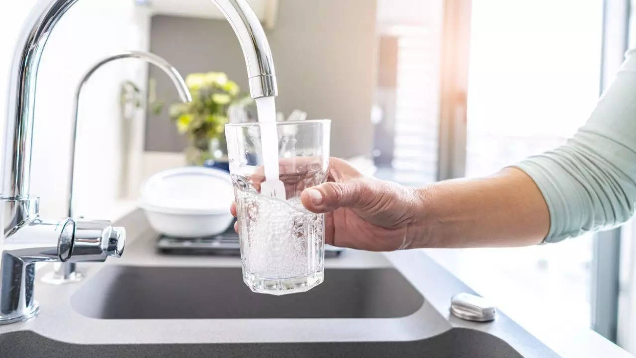 Chlorinated drinking water may raise risk of several kinds of cancer: Study