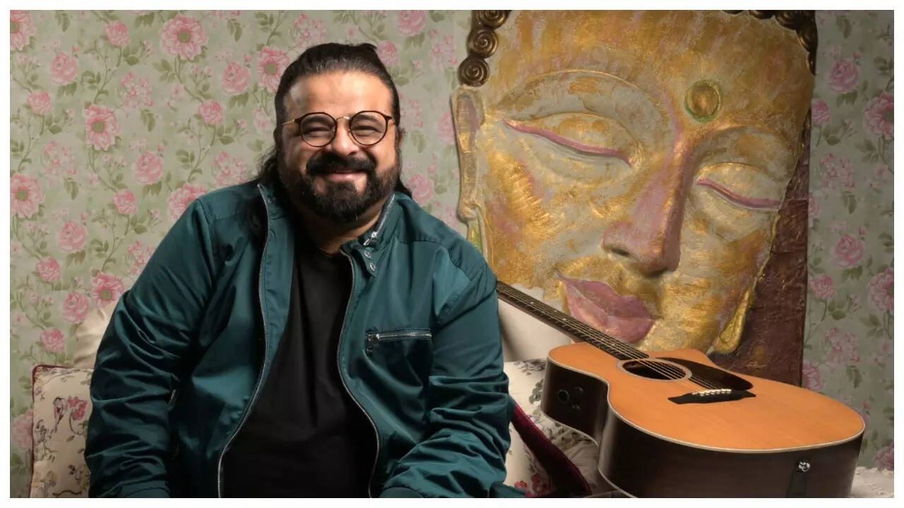 Police arrest Pritam's office boy in robbery case