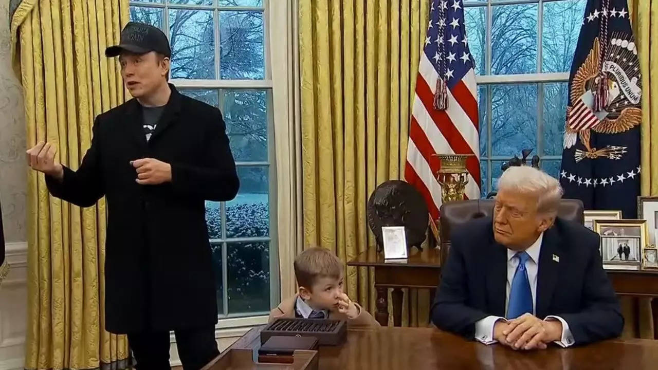 'Germophobic': Did Donald Trump change iconic White House desk due to Elon Musk's son picking his nose?