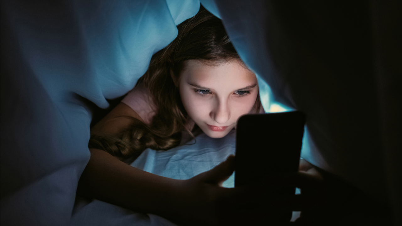 Study Warns: Even 1 hour of daily screen use can increase Myopia risk