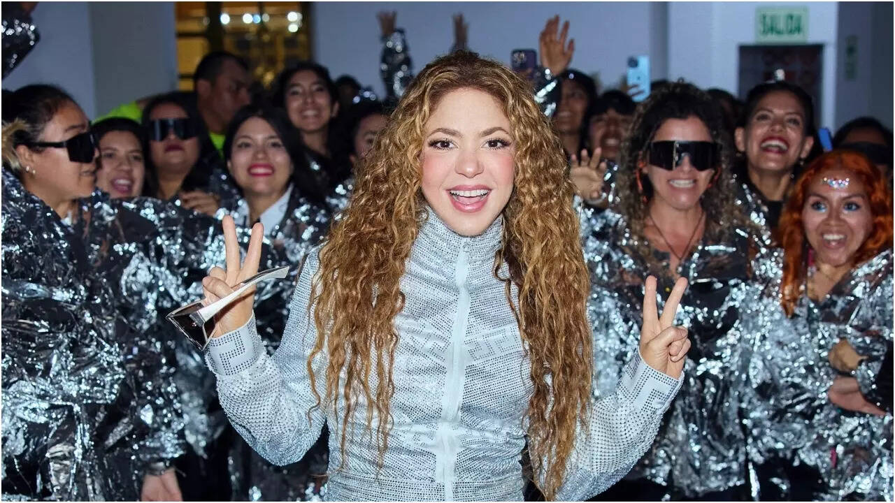 Shakira gets forced to cancel Colombia concert