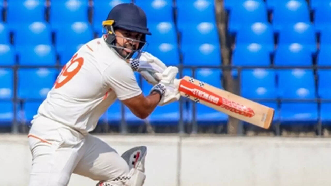 Karun Nair completes 8000 first-class runs during Ranji final