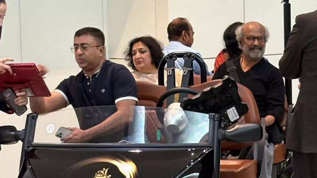 Rajinikanth and Latha celebrate 44 years of love in Dubai