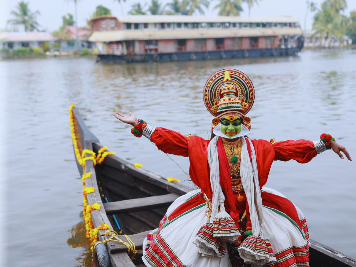 From backwaters to tea gardens: Kerala’s greatest hits (and sips!)