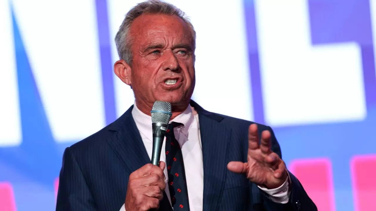 ​RFK Jr.’s calls vaccination a ‘personal choice’ amidst Texas measles outbreak, raises concern with focus on vitamin A