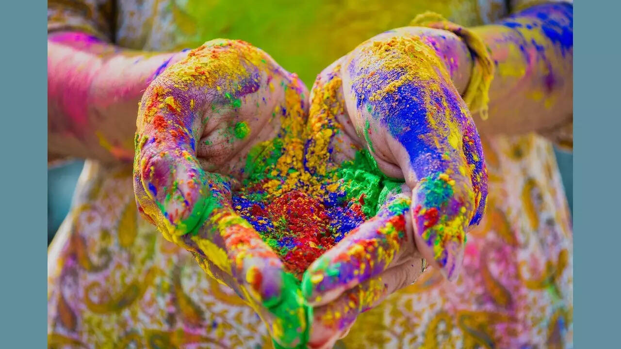 holi hit 2025