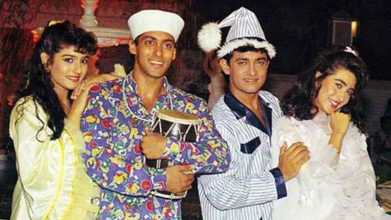 Aamir: Raveena-Karisma not on good terms during AAA