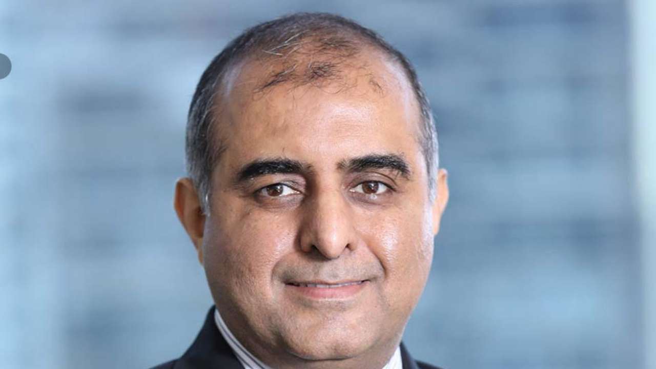 The Headlines – Govt ropes in Kearney top gun Vikas Kaushal as HPCL chief