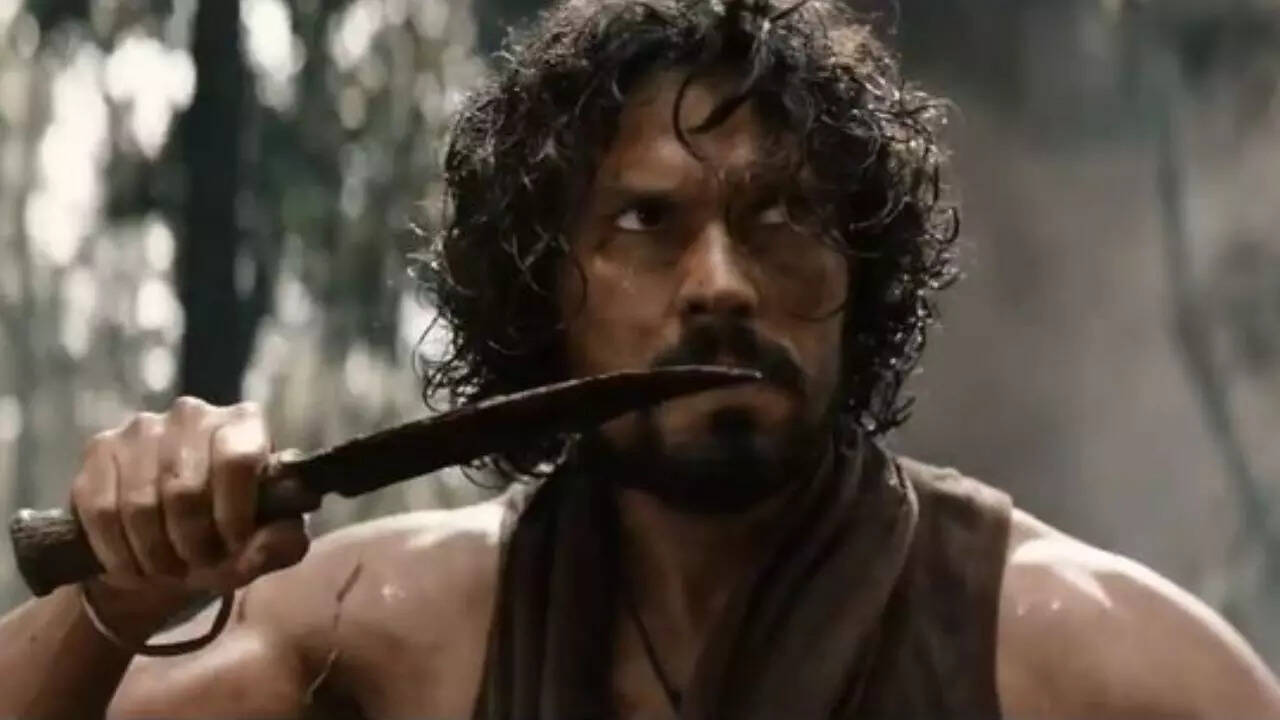 Randeep Hooda unleashes fury in 'Jaat': Watch