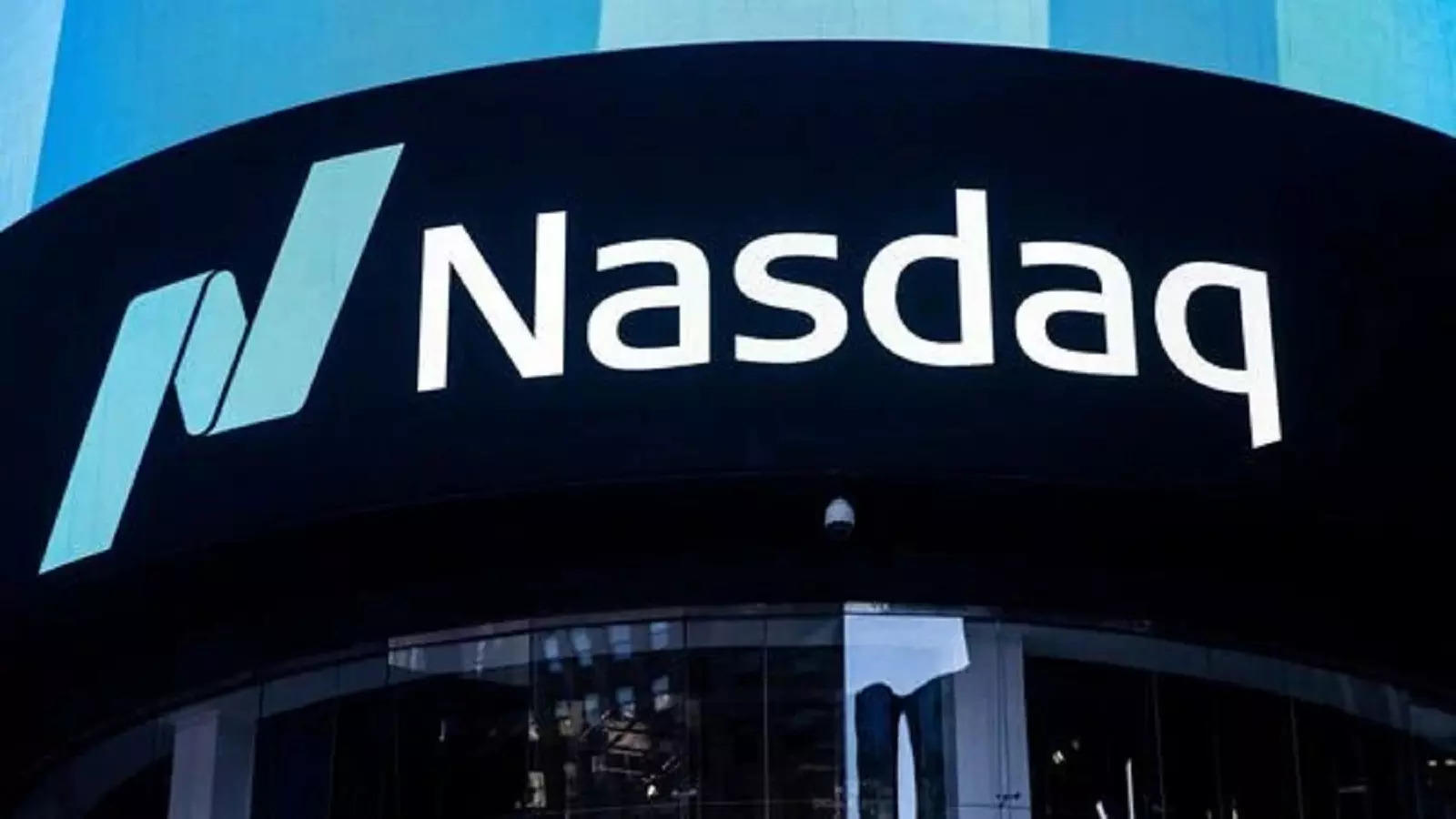 Nasdaq down 3% on slowdown fears