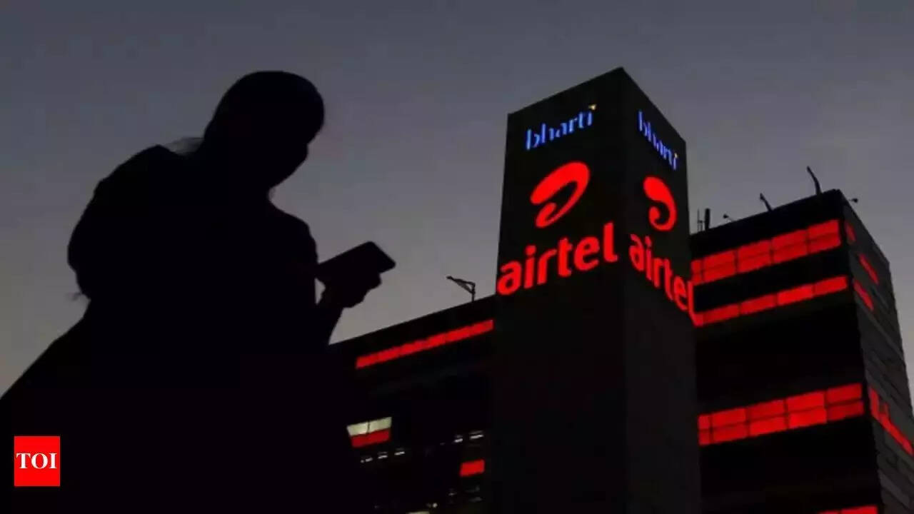 The Headlines – Airtel pulls a trump card by signing agreement with Musk’s Starlink for network expansion