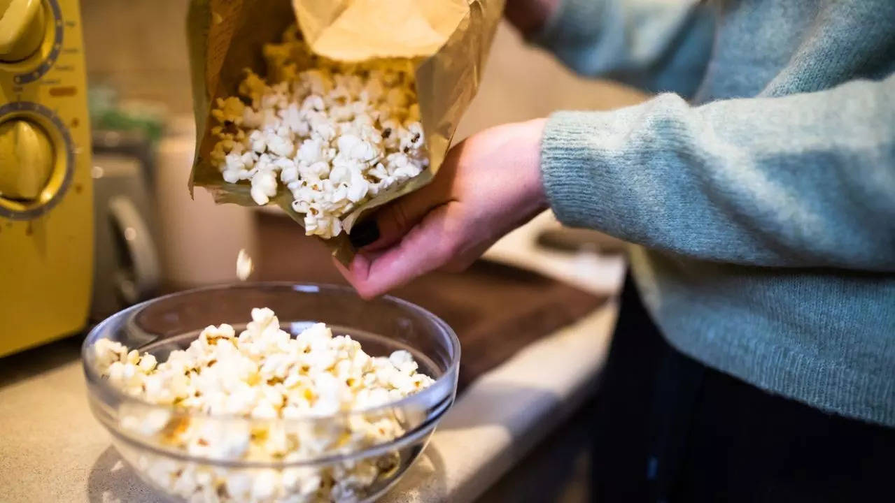 Can microwave popcorn cause cancer? What an oncology dietician has to say