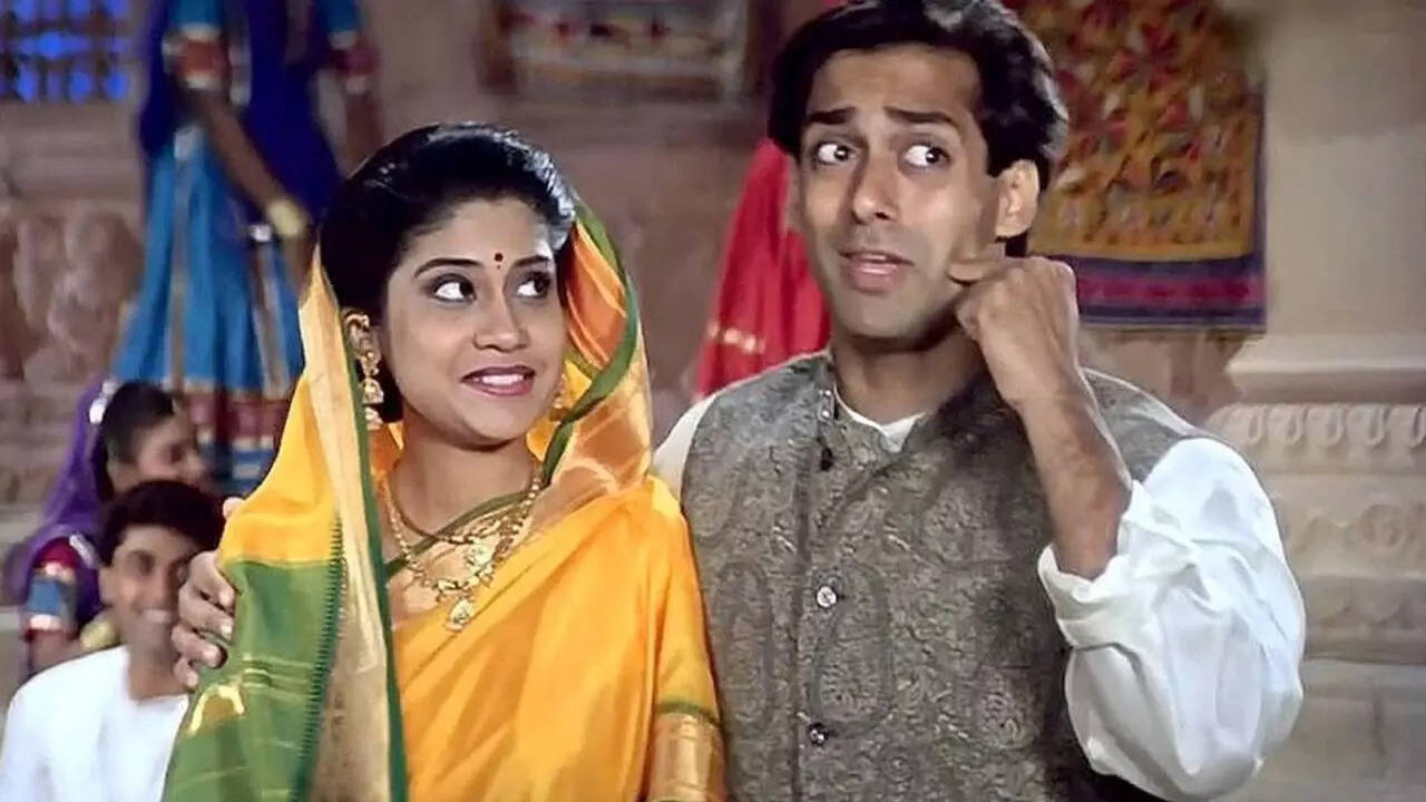 Renuka reveals Rajkumar Barjatya warned her on HAHK