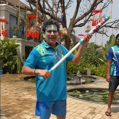 Sachin Tendulkar plays Holi prank with Yuvraj, Rayudu